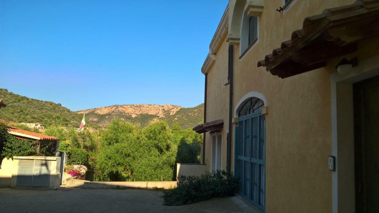 La Casa Nel Borgo Villa Chia Exterior photo